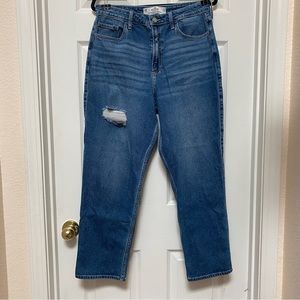 Hollister Curvy Ultra High Rise Vintage Straight Jeans